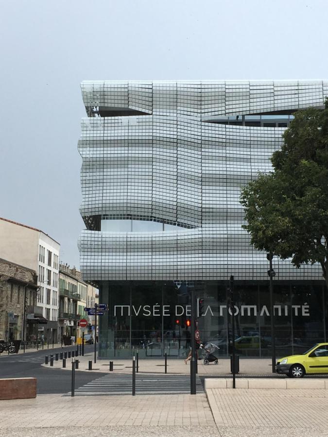 La Chambre Haute Et Son Spa Nîmes Esterno foto