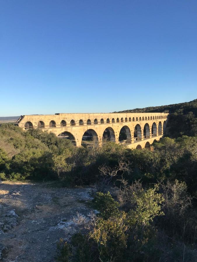La Chambre Haute Et Son Spa Nîmes Esterno foto