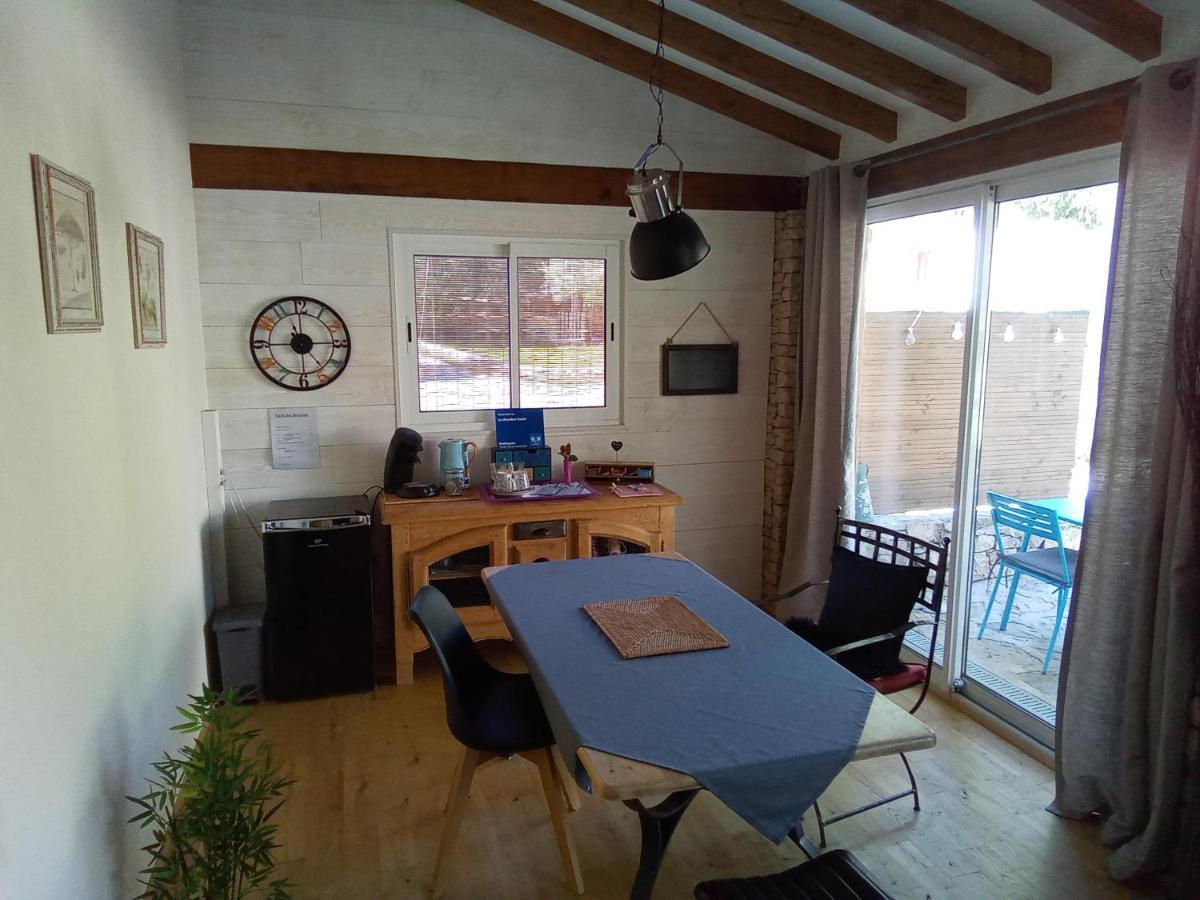 La Chambre Haute Et Son Spa Nîmes Esterno foto