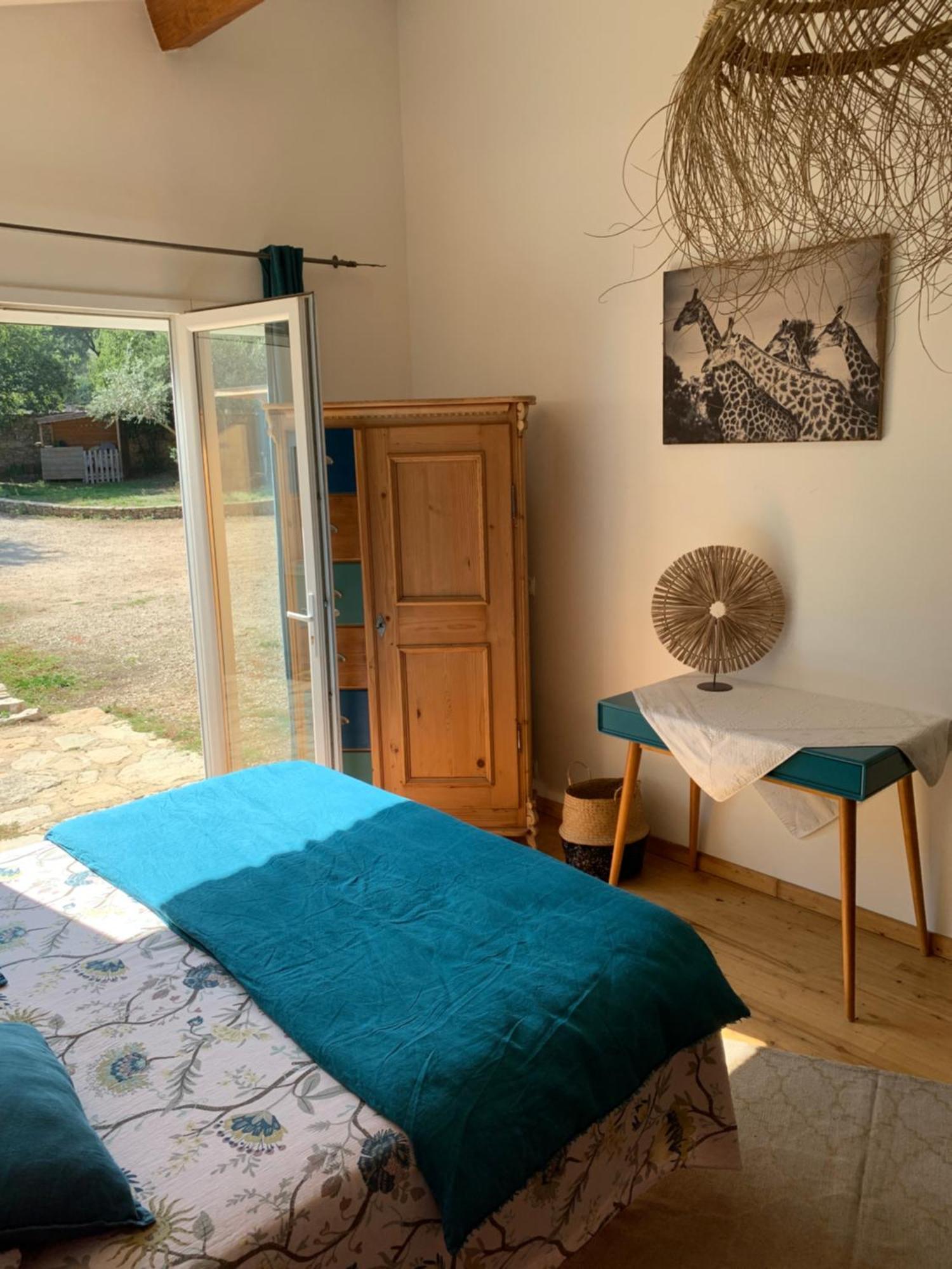 La Chambre Haute Et Son Spa Nîmes Esterno foto